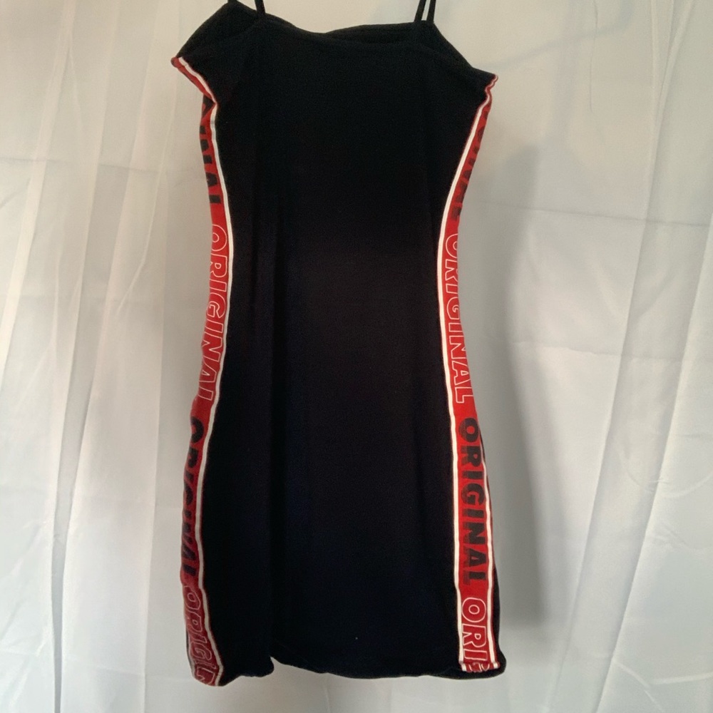 Women’s body-con dress